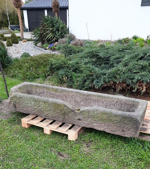 Granit , koryto granitowe, do ogrodu