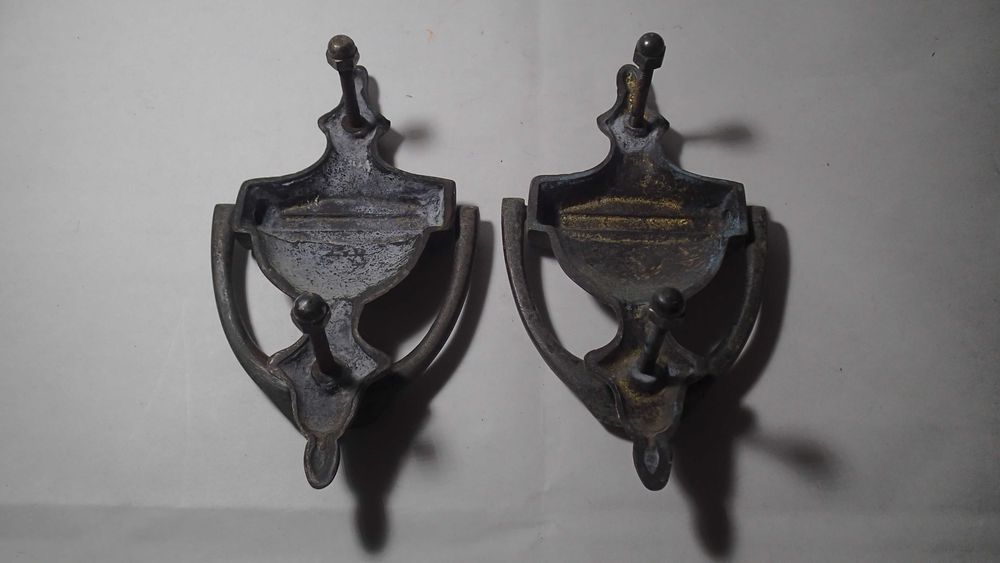 Puxadores / Batentes antigos em Bronze