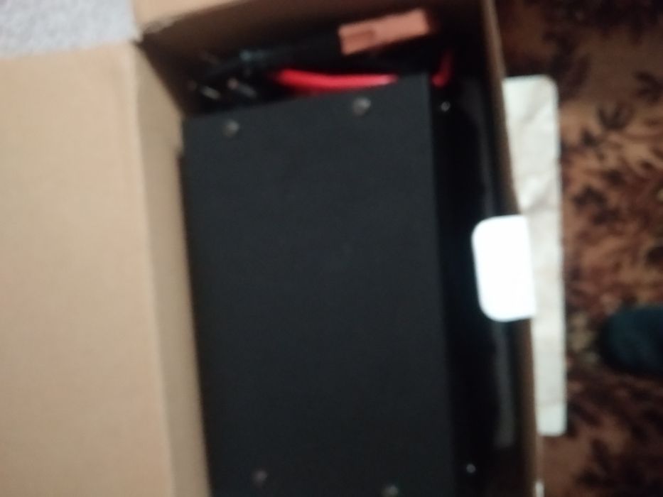 Продам бесперебойник чистый синус для котла и освещения .