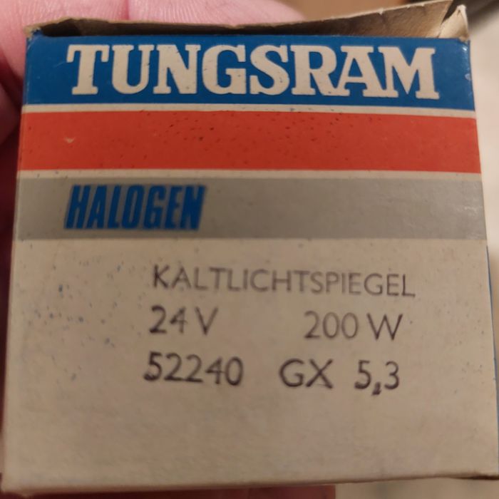 żarówki projekcyjne tungsram