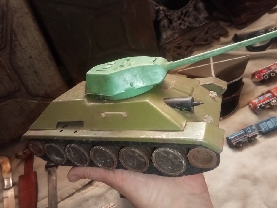 Stare Polskie zabawki dla dzieci Auta Polonez, WH, W. Korecki i inne