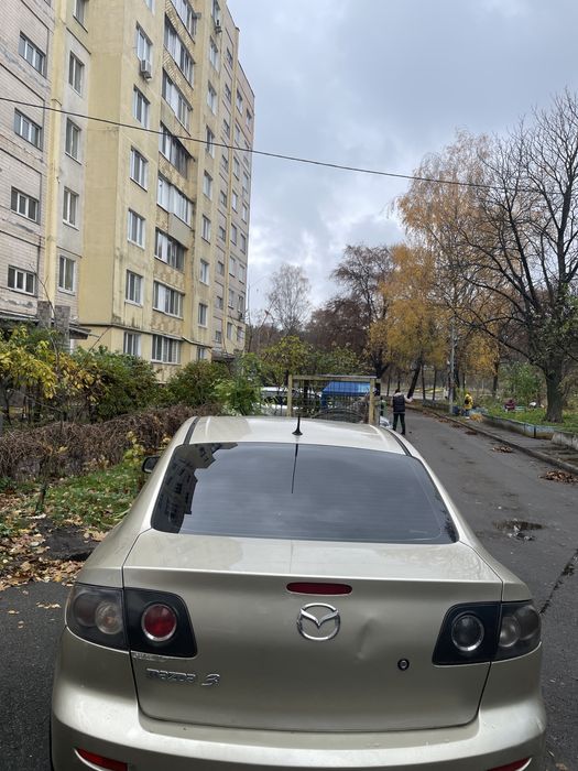 Продам Мазду 3 /2005 року