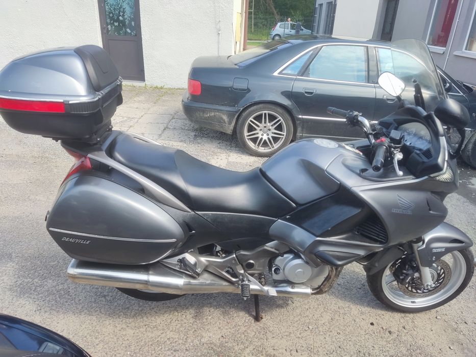 Honda NTV Deauvile 700  06.