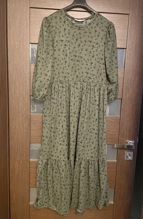 Sukienka midi, khaki, stradivarius s