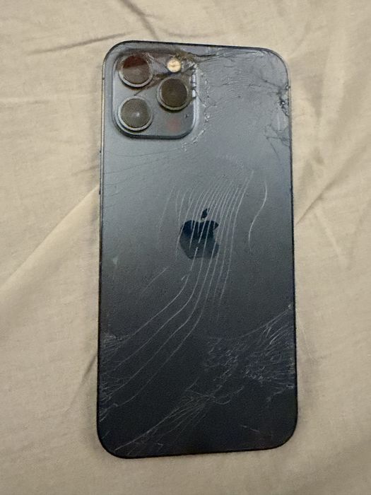 iPhone 12 Pro Max 256GB – 96% Bateria – Desbloqueado