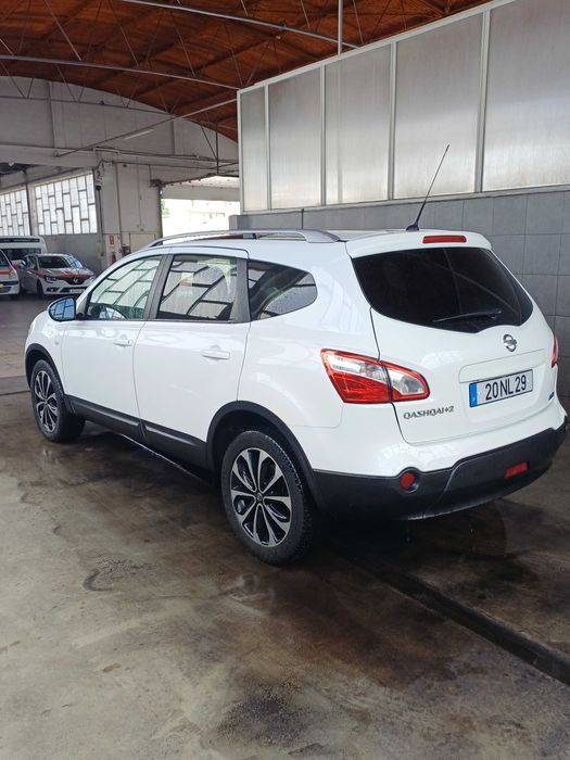 Nissan Qashqai + 2