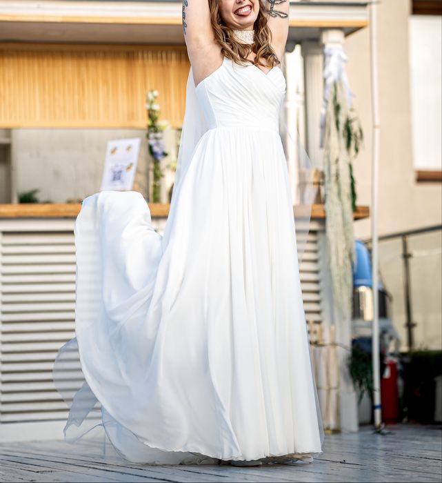 Весільна сукня з корсетом та накидкою, білий шифон, розмір L