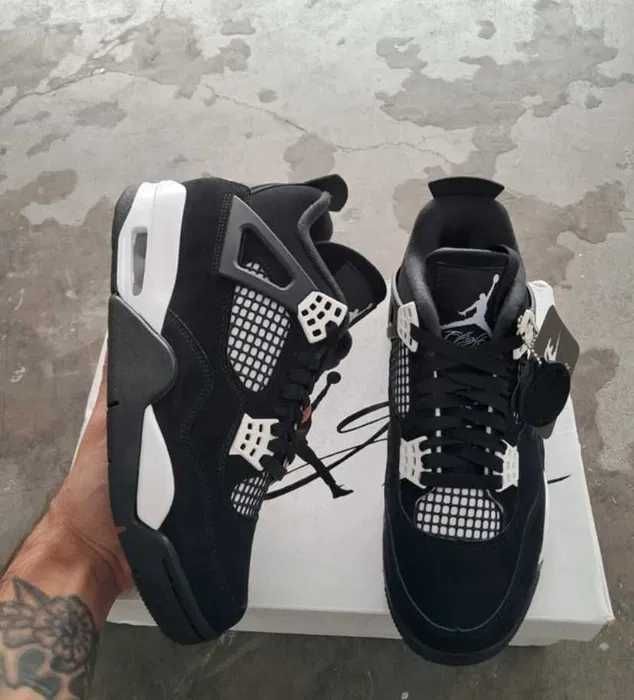 Jordan 4 Retro R. 41