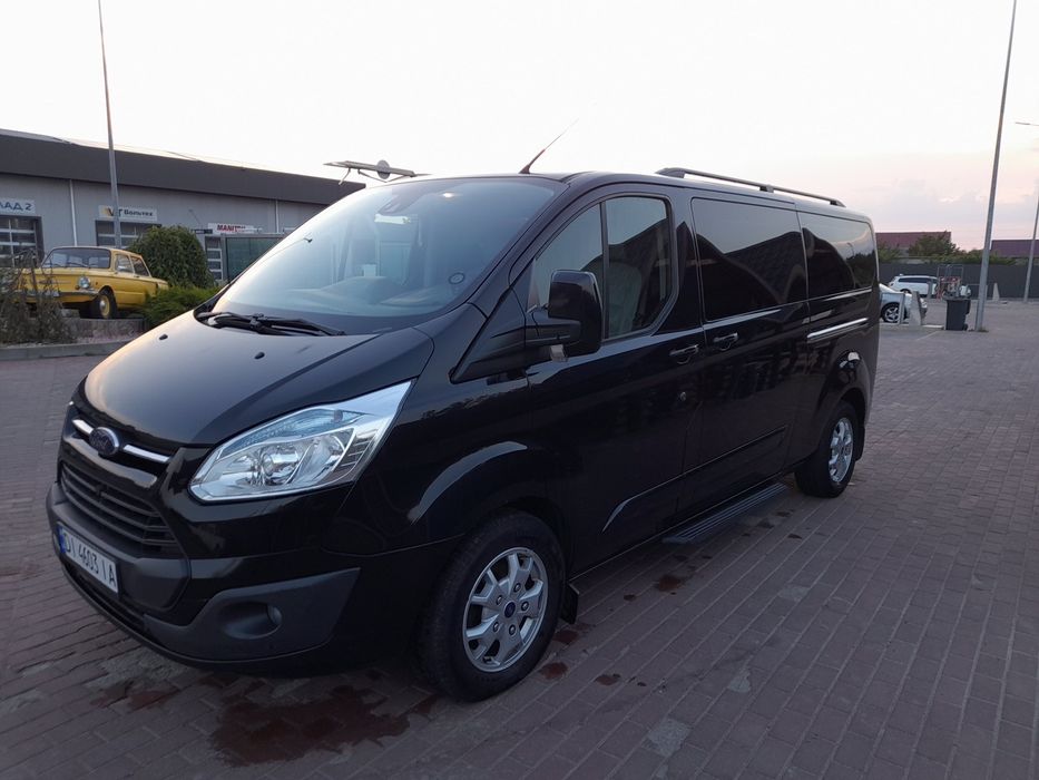 Автомобіль   Ford transit custom