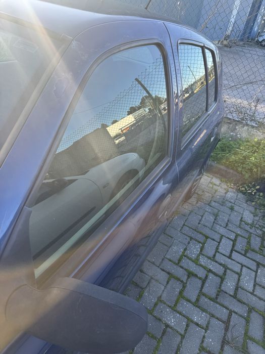 Renault clio 1.2 16v 2002