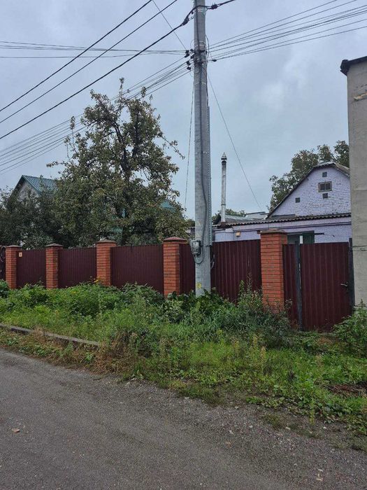 Продаж будинку. Жуляни. Зручна локація.