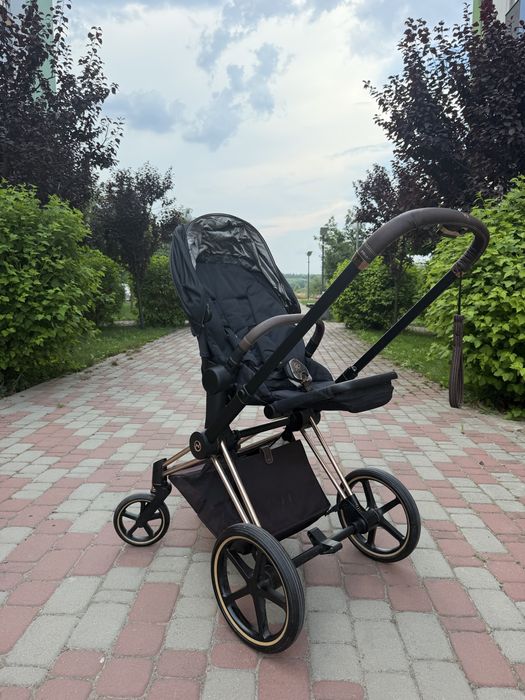 Cubex Priam 3 в 1 + база до автокрісла