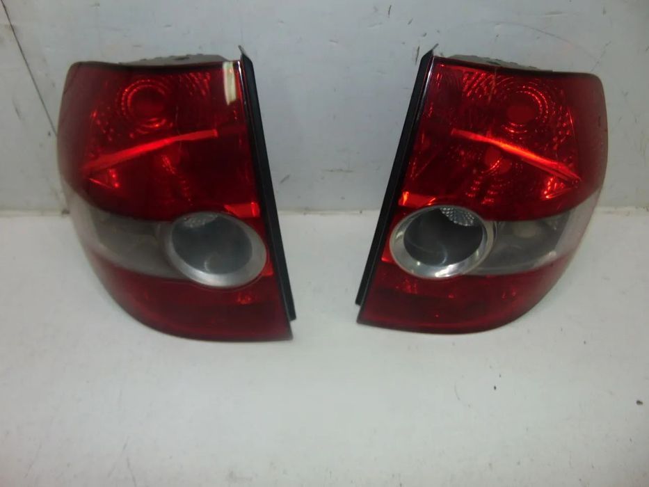 VW Fox 2005 farolins