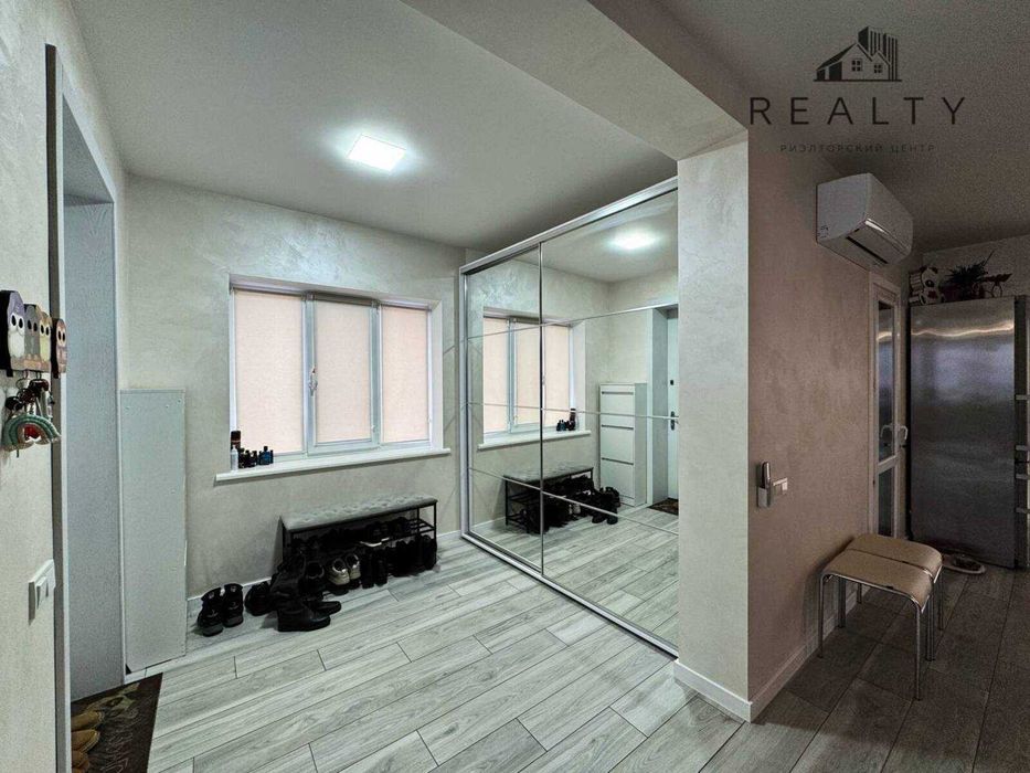 Будинок на Сонячному з сучасним ремонтом (22-350-114)