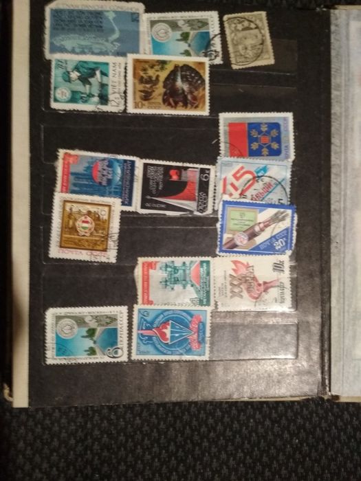 Альбом со старыми марками,и календари.Обмен .