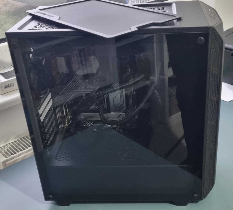 *rezerwacja* i5-10600k +32 gb ram +750w be quiet +obudowa + kraken x53