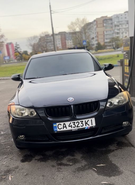 Продам автомобіль бмв е90