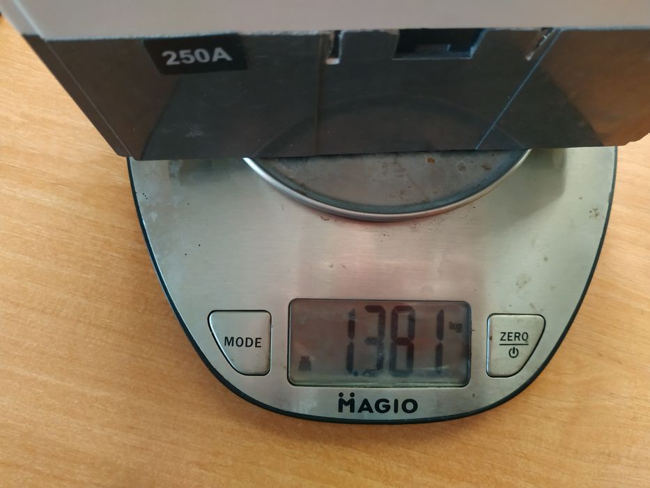 Автомат DC постоянного тока TOMZN  250A . Защита аккумулятора