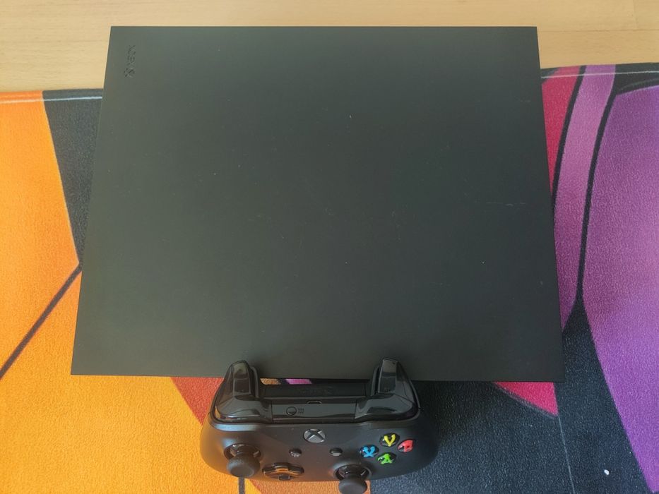 Consola Xbox One X 1TB