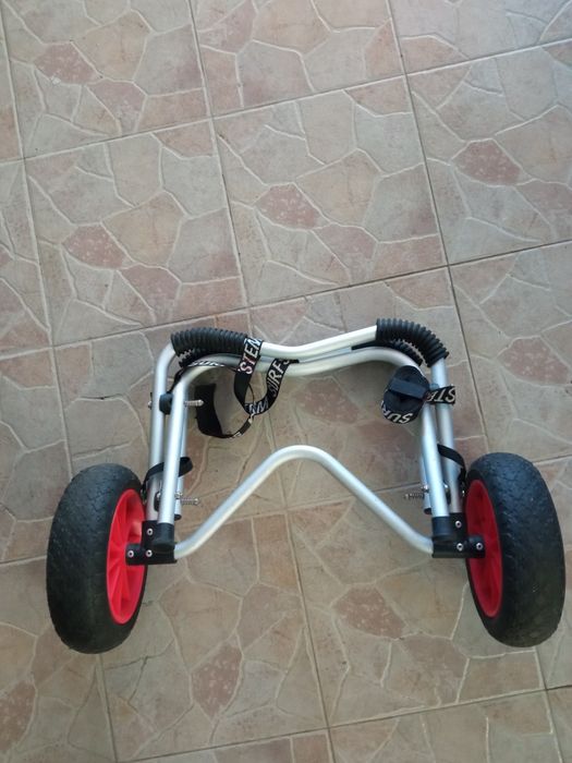 Carrinho transporte pranchas caiaque
