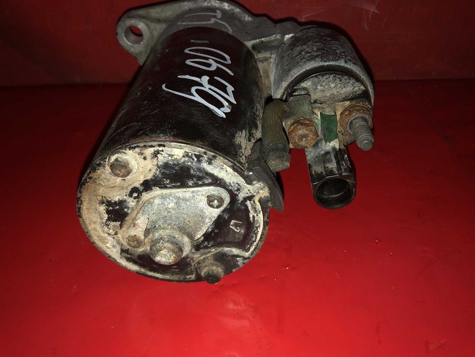 Стартер VW Volkswagen T5 фольцваген 2.5 Diesel