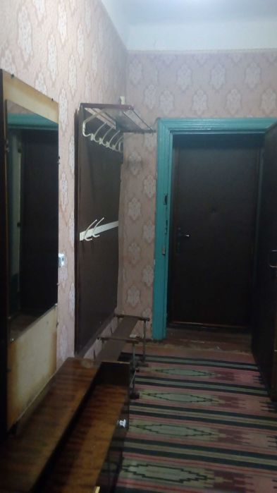 Квартиру 2х комнатную без ремонта