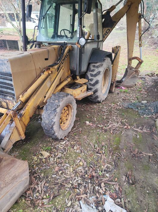 Vendo retroescavadora