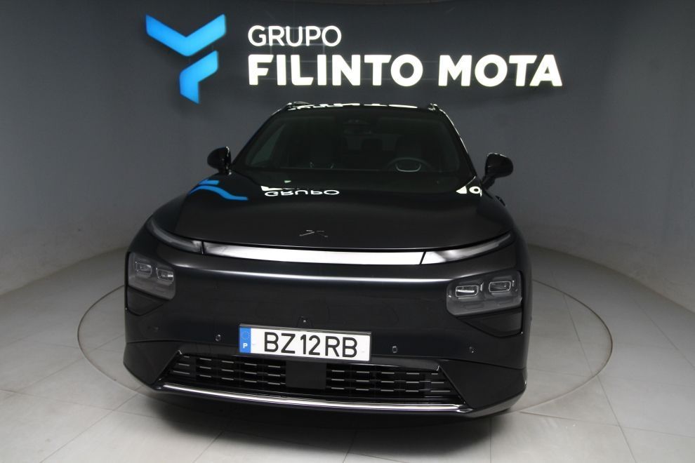 Xpeng G9 93.1 kWh AWD Performance