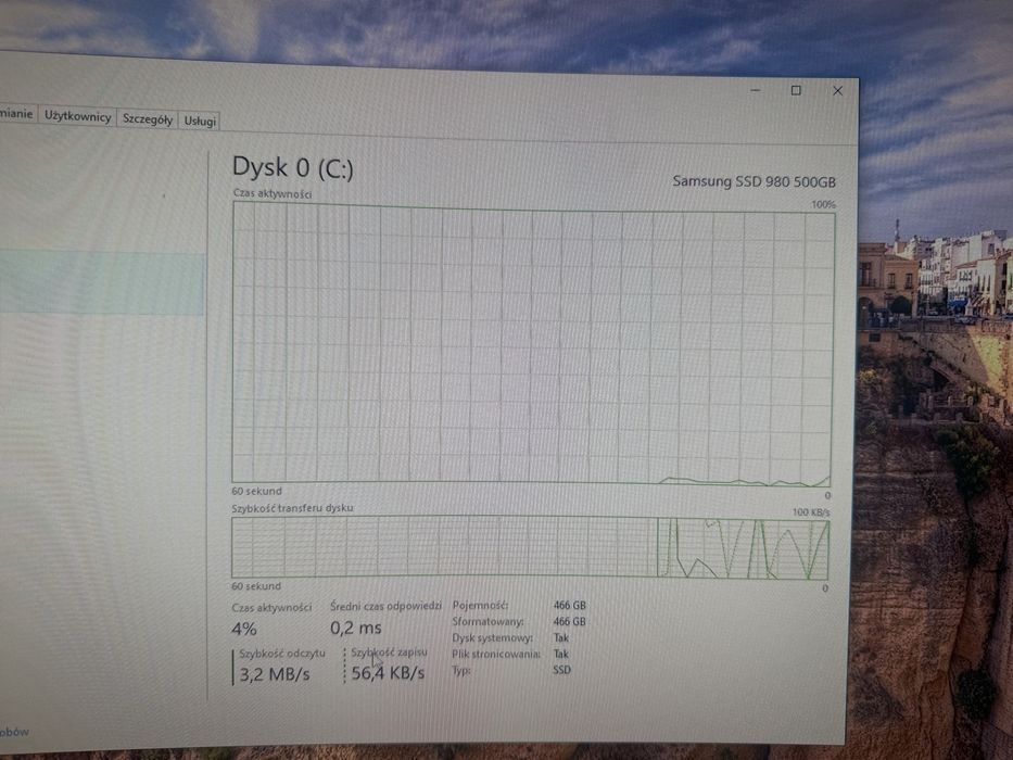 PC i7-8700 / 6600xt 8gb sapphire nitro + / KRUX
