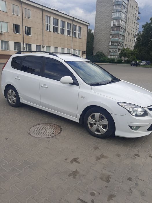 Продам Хюндай i30cw 2011