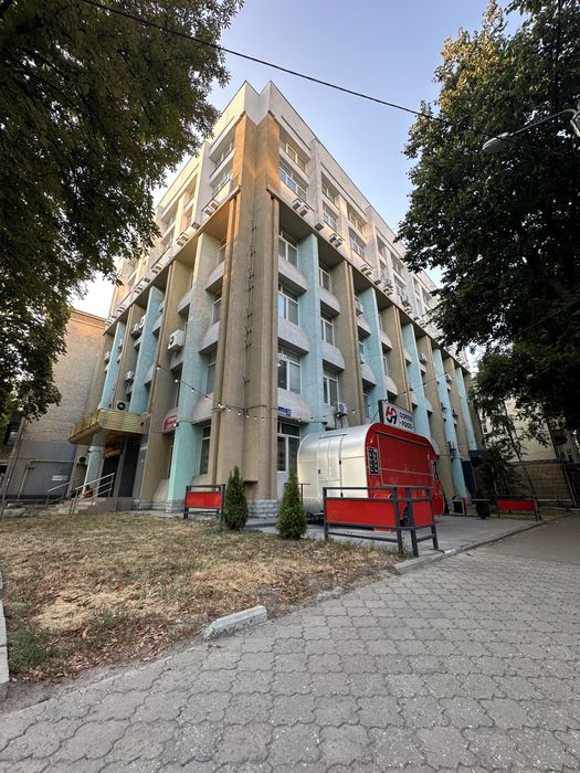 Продам здание 2000м2
