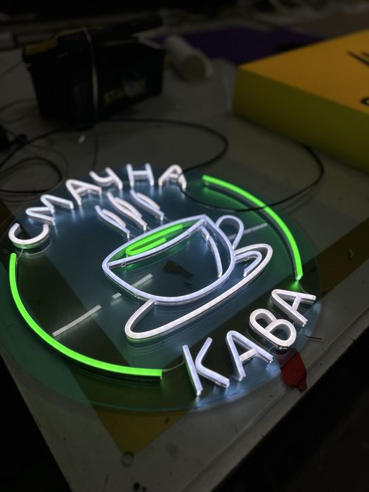 неонова чашка кави неонова вивіска кава із неону