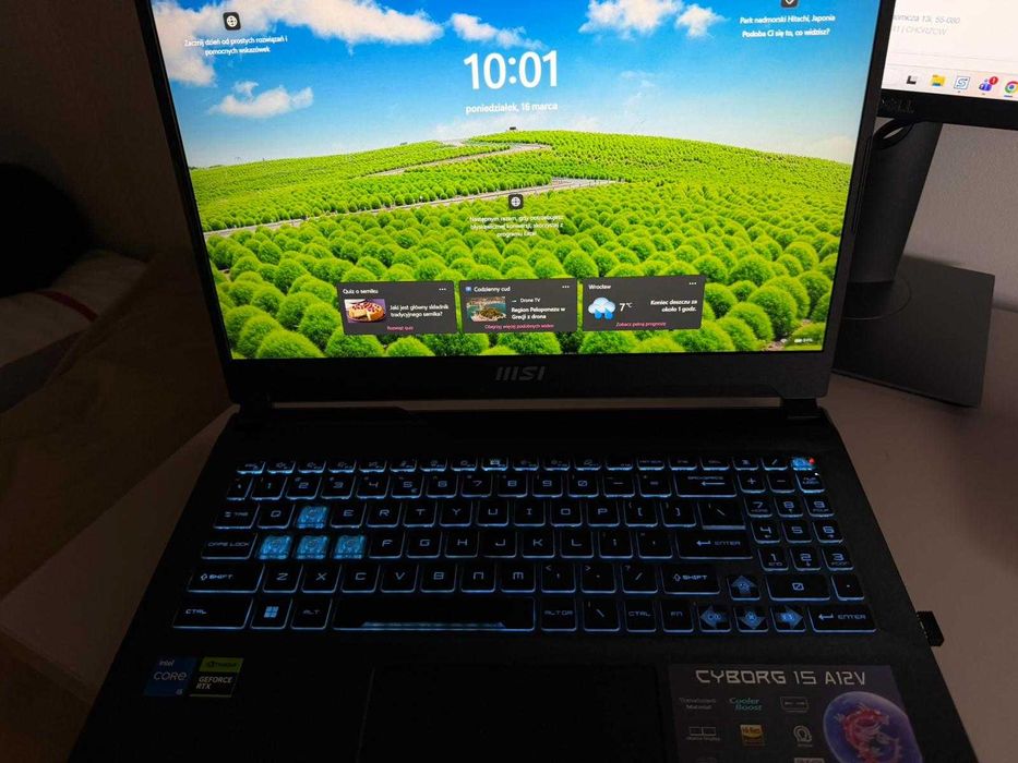 Laptop MSI cyborg 15 A12v