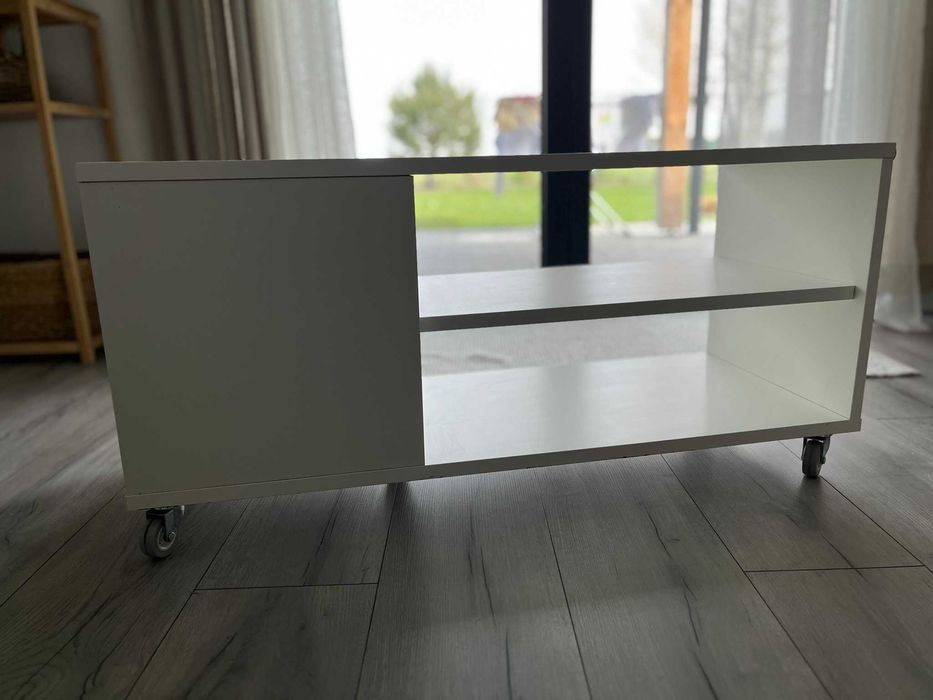 Szafka RTV IKEA - na kółeczkach