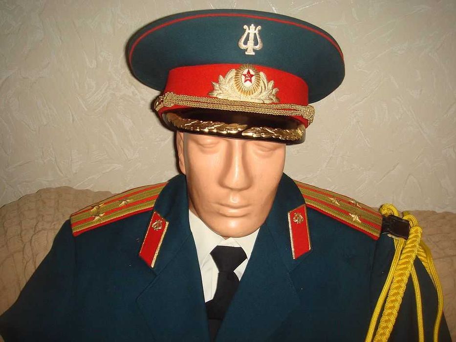 Парадная офицерская форма военного музыканта