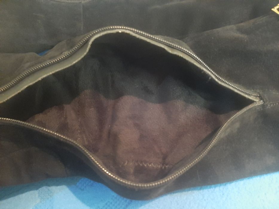 Продам жіночі замшеві чоботи 36р