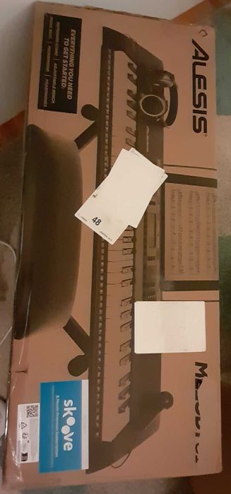 Teclado completamente novo, nunca foi utilizado