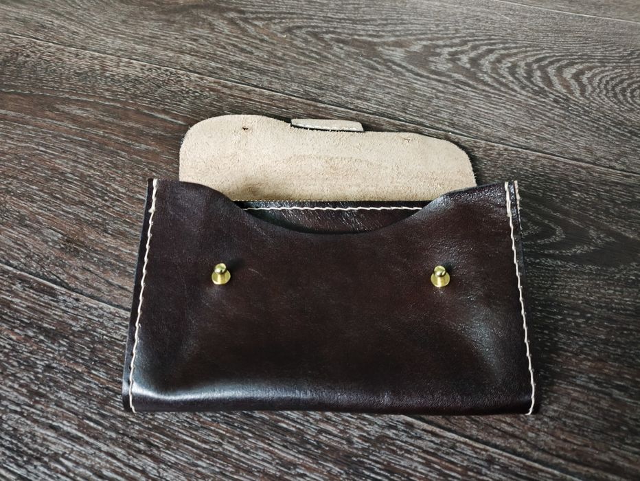 Кошелек кожанный . Ручная работа.