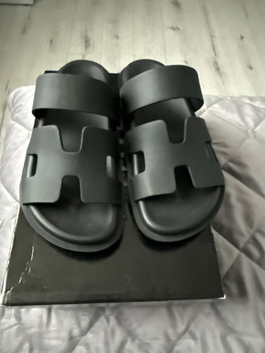 Жіночі шльопанці