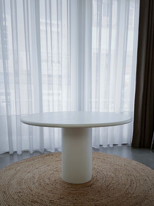 Mesa redonda de design Marlot Baus - 120cm - €750, custou €1400