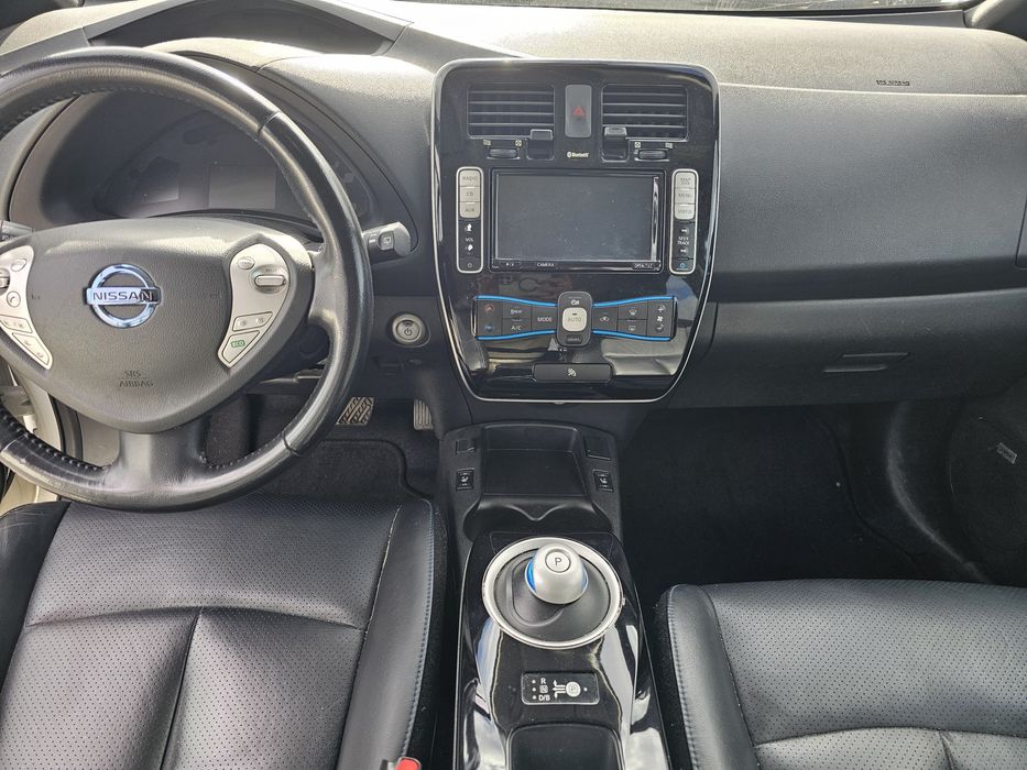 Nissan leaf Acenta 30kwh