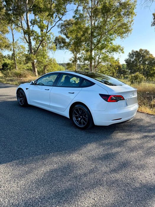 Tesla Model 3 Long Range AWD Dual Motor