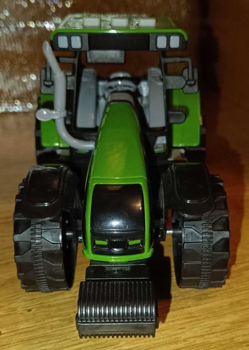 Traktor Hipo 20 cm