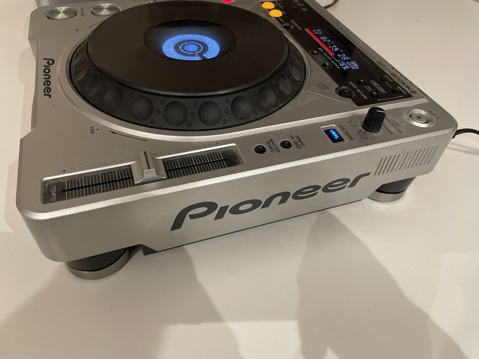 Pioneer CDJ 800 mk2