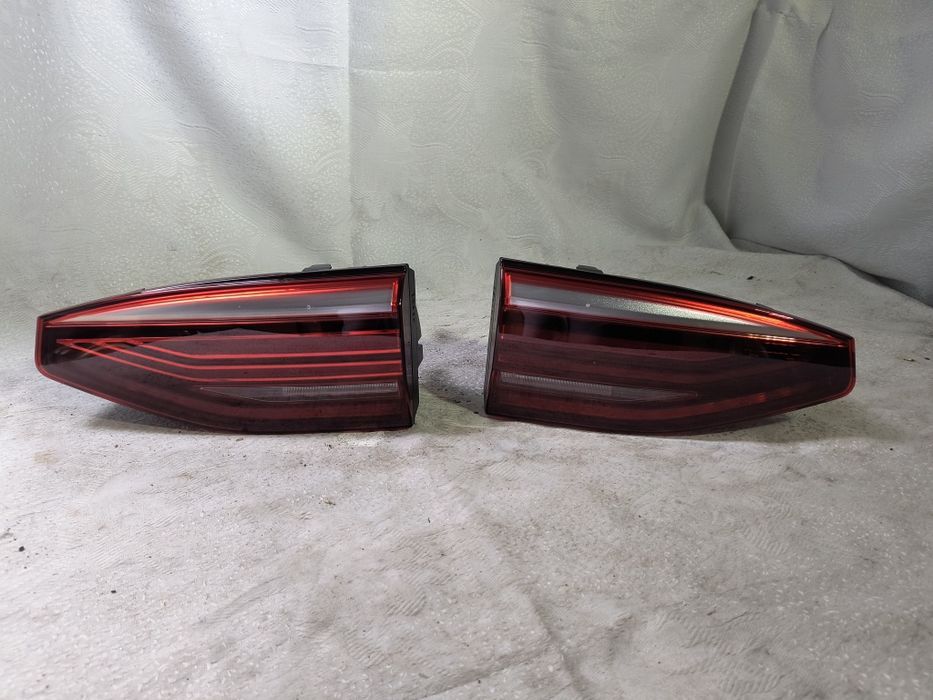 Lampa lewa lub prawa tylna w klapę VW Multivan T7 lewy prawy tył