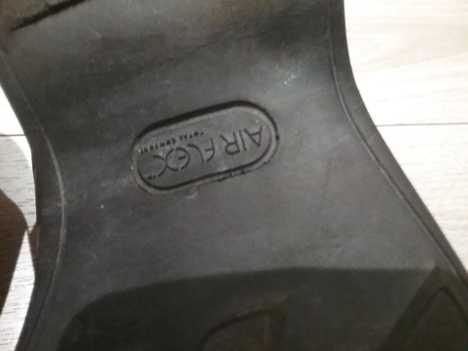 Buty męskie Marks &  Spencer  rozmiar 43