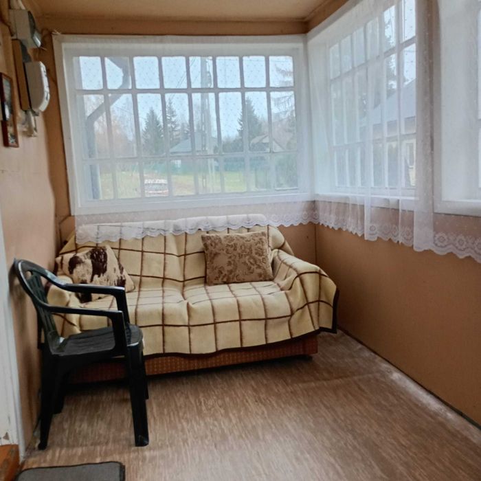 Dom na wsi z werandą i dużą działką,2 budynki gospodarcze i stodoła