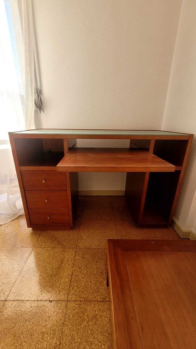 Secretária em 2ª mão