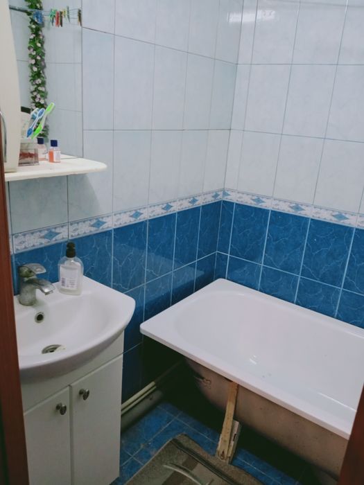 Продам 2-х кімнатну квартиру, центр міста, можно по Є відновленню