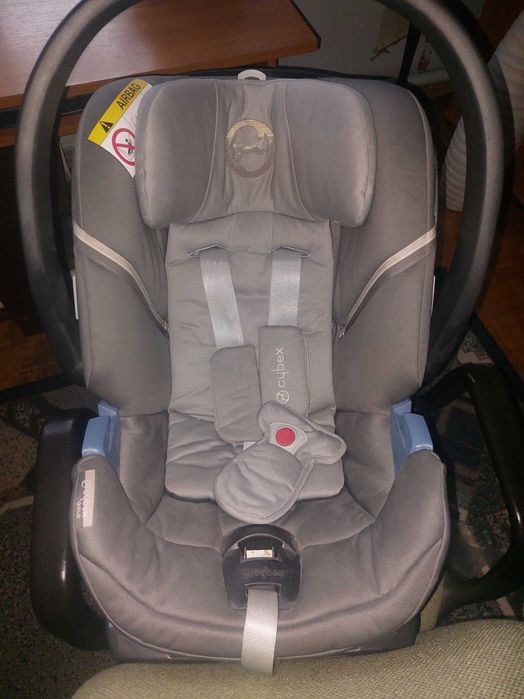 Fotelik Cybex Aton 5 razem z bazą Isofix